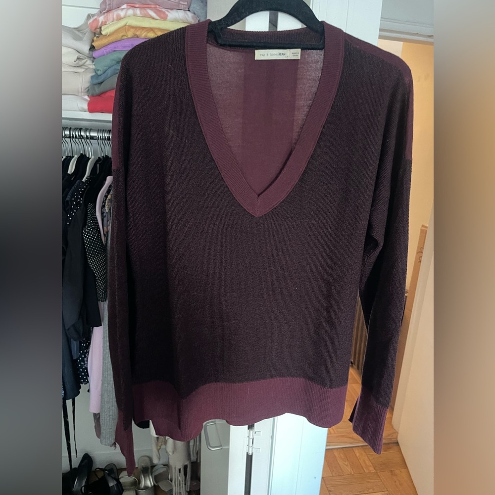 Rag and Bone neck light sweater.